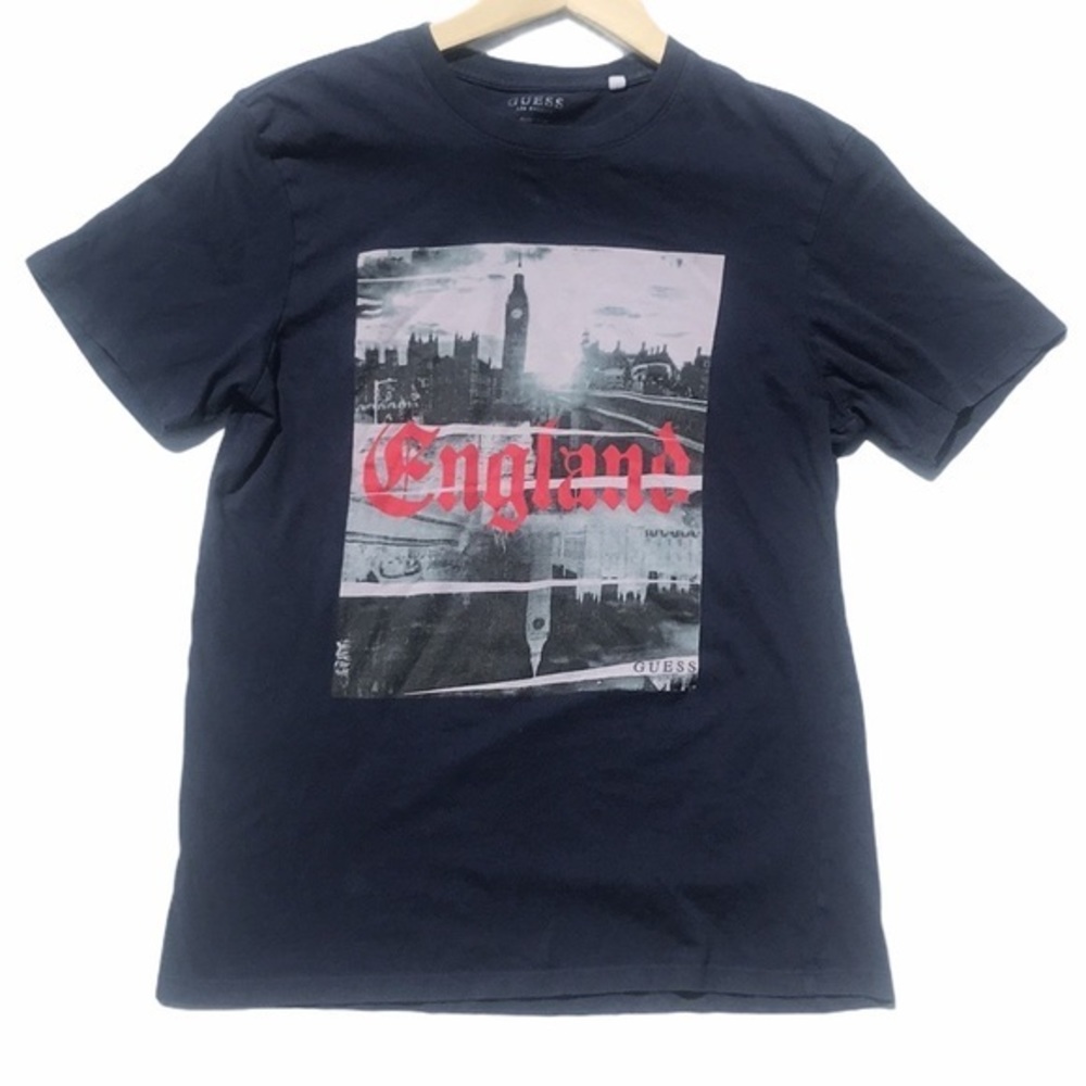 3/$25🍾🍾Guess England Graphic‎ Navy Blue Tee Shirt